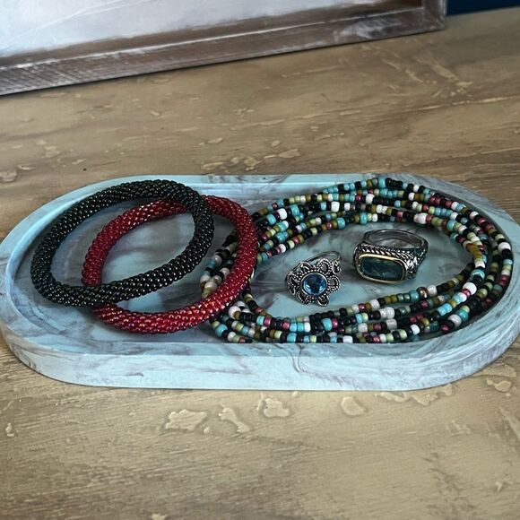 Handcrafted Resin Oval Tray - Picture 2 of 9